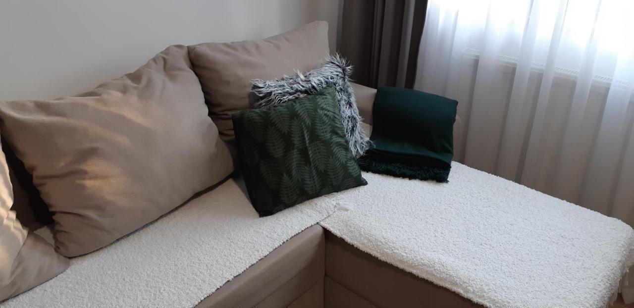 Apartments Woodnotes Licko Petrovo Selo Екстер'єр фото