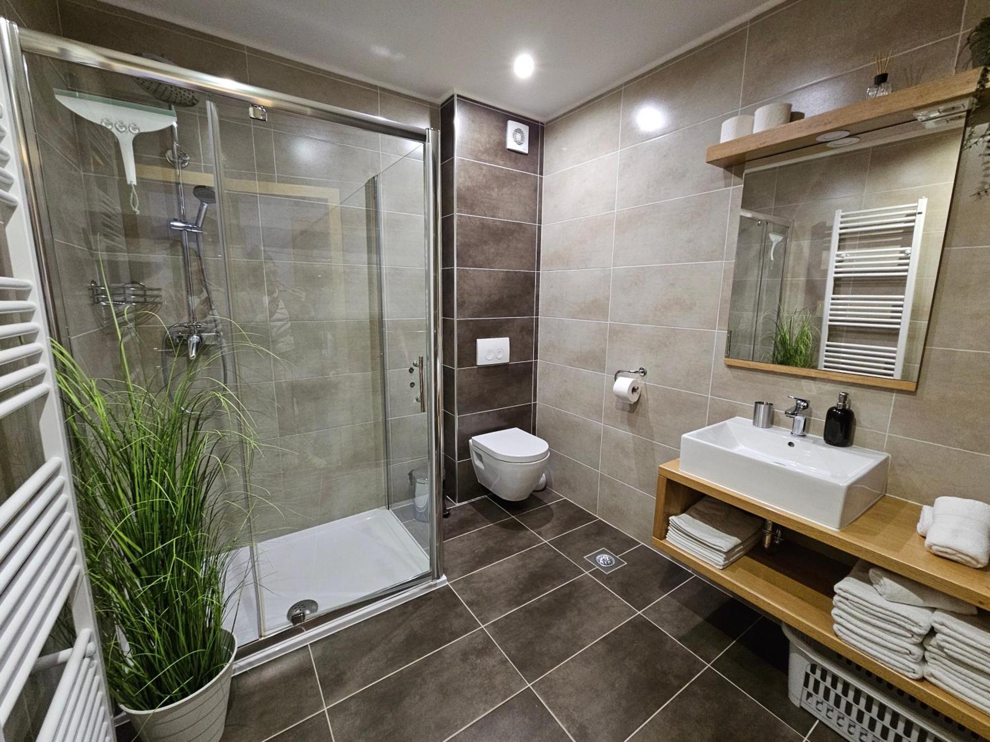 Apartments Woodnotes Licko Petrovo Selo Екстер'єр фото