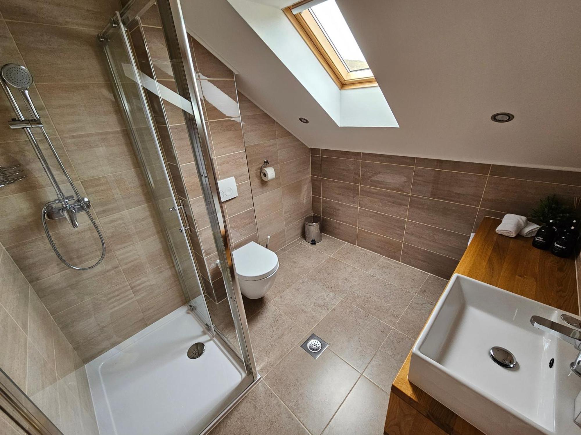 Apartments Woodnotes Licko Petrovo Selo Екстер'єр фото