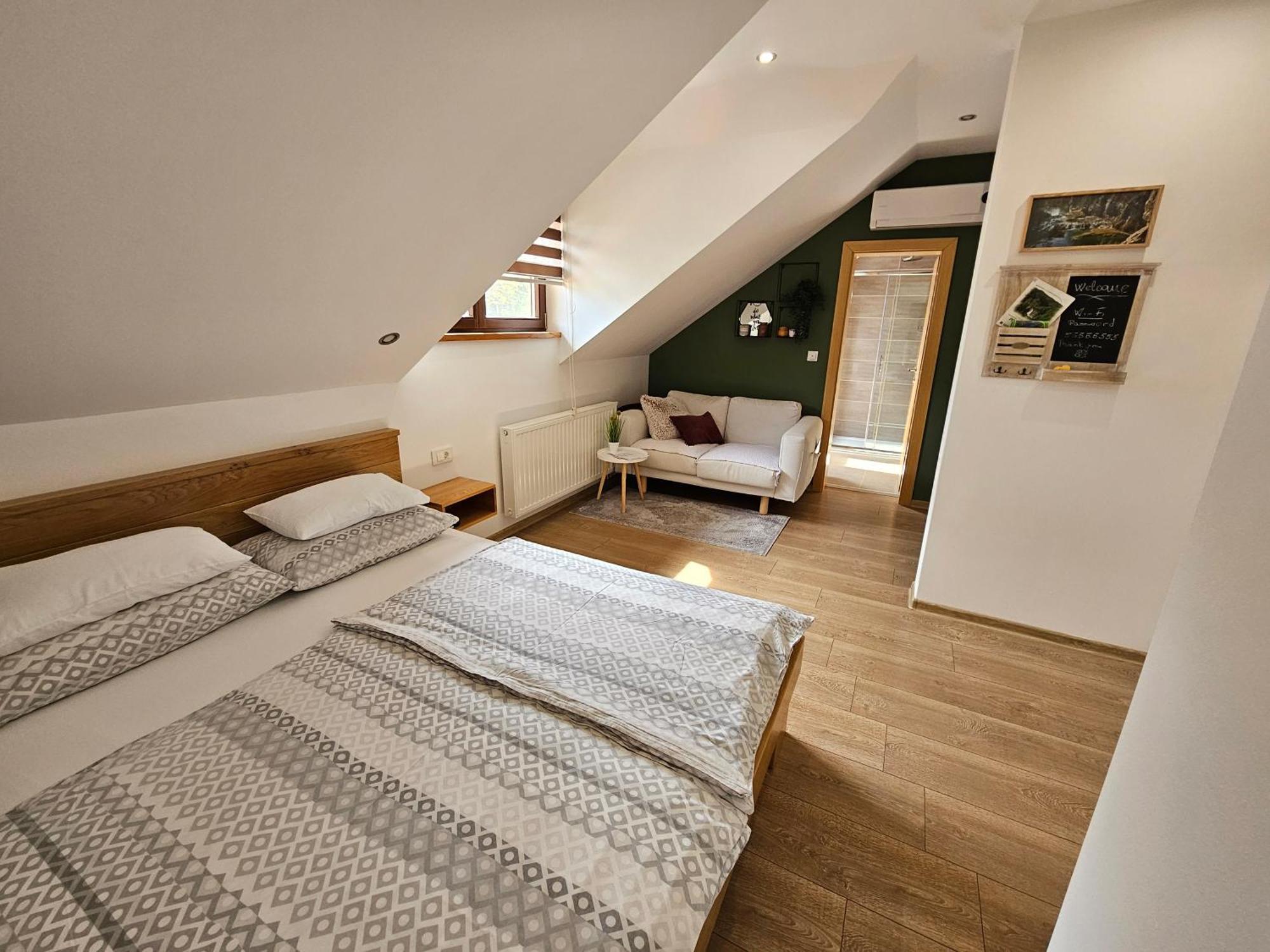 Apartments Woodnotes Licko Petrovo Selo Екстер'єр фото
