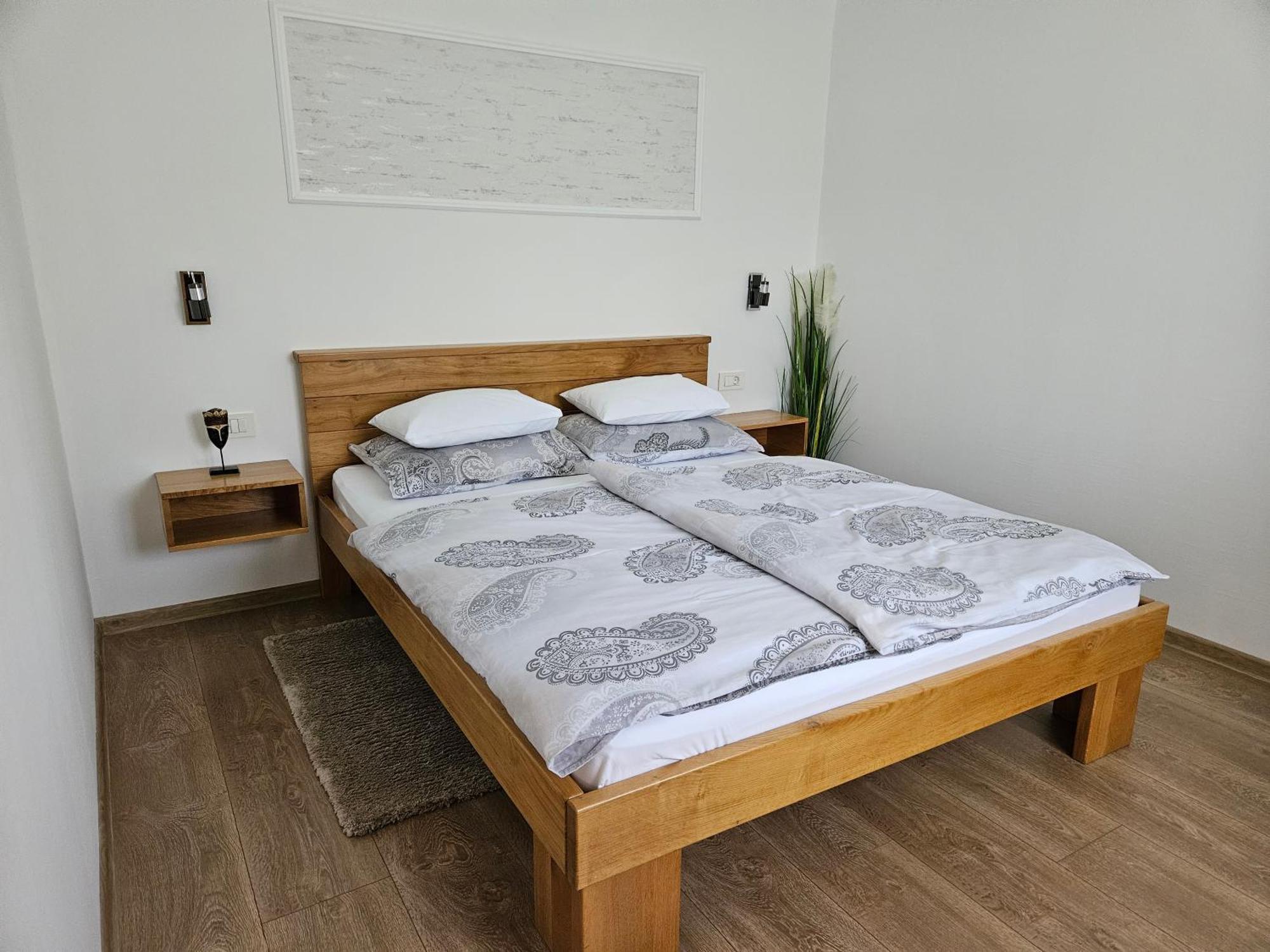 Apartments Woodnotes Licko Petrovo Selo Екстер'єр фото